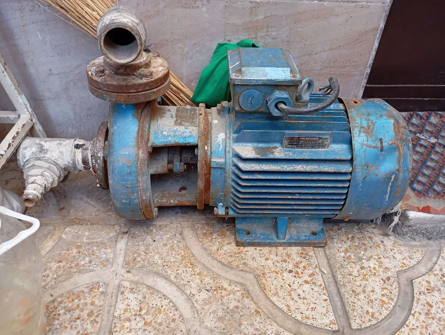 پمپ آب|مصالح و تجهیزات ساختمان|رباط‌کریم, الارد|دیوار