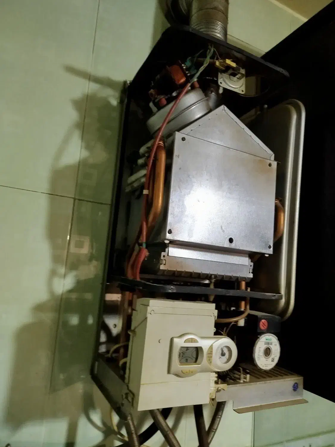 پکیج فرولی|آبگرمکن، پکیج، شوفاژ|شاهینشهر, سعدی جنوبی|دیوار