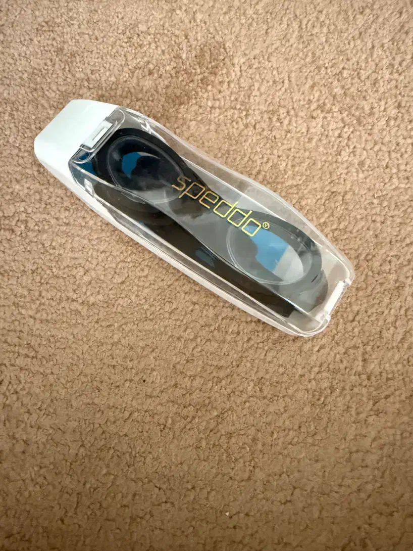 عینک شنا speddo|غواصی و ورزش‌های آبی|مشهد, سناباد|دیوار