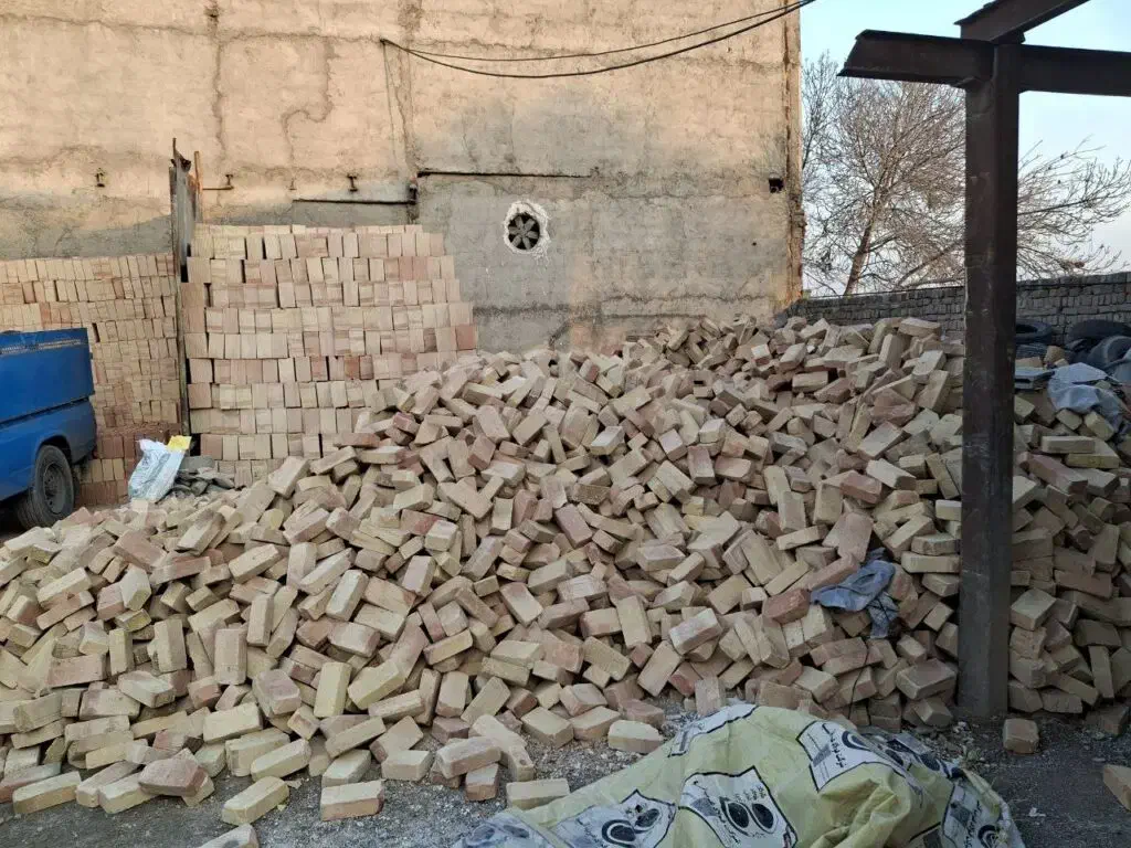 مصالح ساختمانی سید سیمان آجرماسه گچ آهک سفال پوکه|مصالح و تجهیزات ساختمان|قم, سالاریه|دیوار