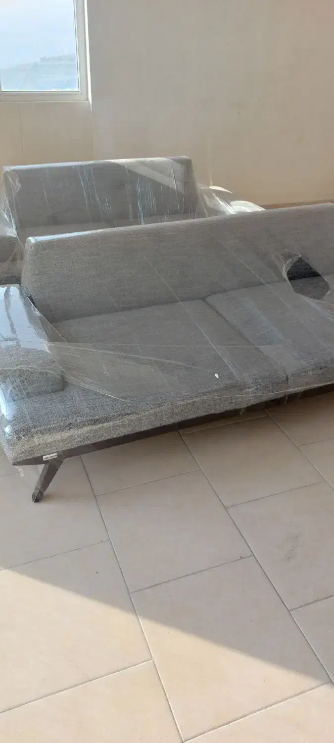 مبل ۷ نفره با میز جلومبلی چوبی|مبلمان خانگی و میز عسلی|رودهن, |دیوار