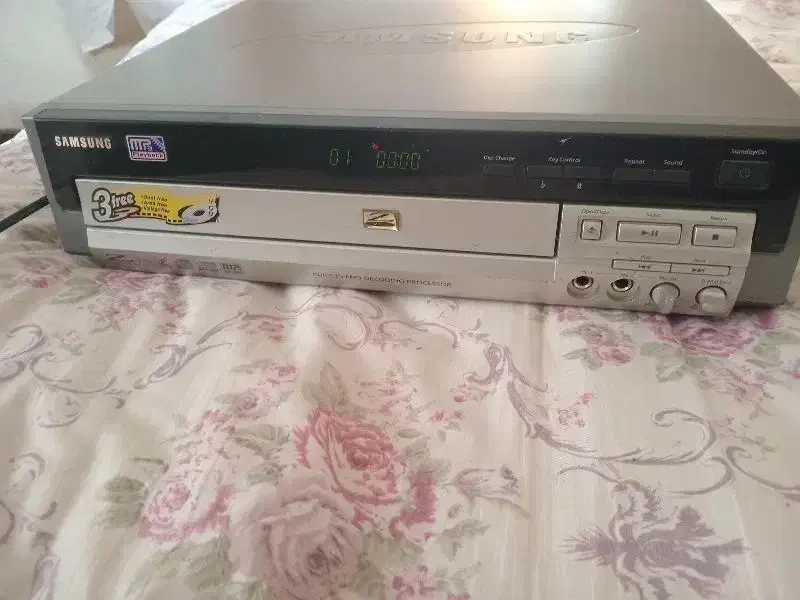 دستگاه سی دی|پخشکننده DVD و ویدیو|شاهینشهر, مخابرات (شهید بهشتی)|دیوار