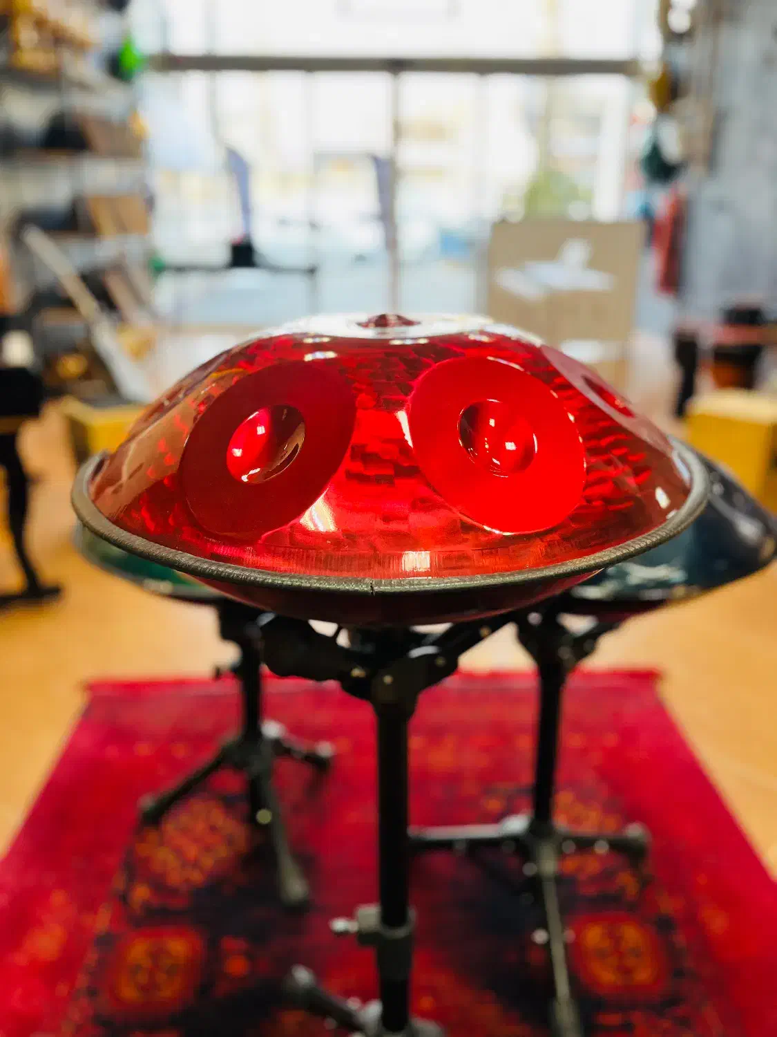 گالری موسیقی محمد|آلات موسیقی|ارومیه, |دیوار