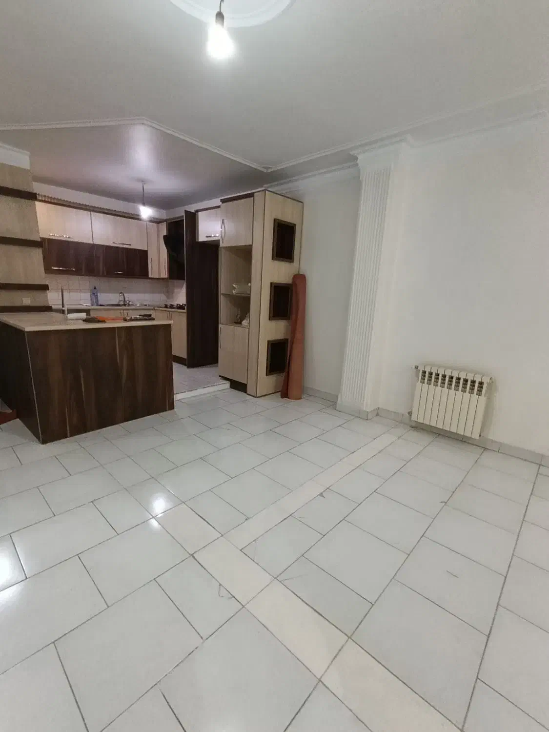 ۶۰ متر / رو به آفتاب / بلوار بیژن / رهن کامل