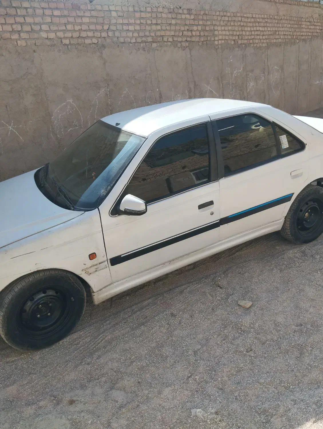 ماشین پژو پارس سفیدمدل 86|خودرو سواری و وانت|بجنورد, |دیوار