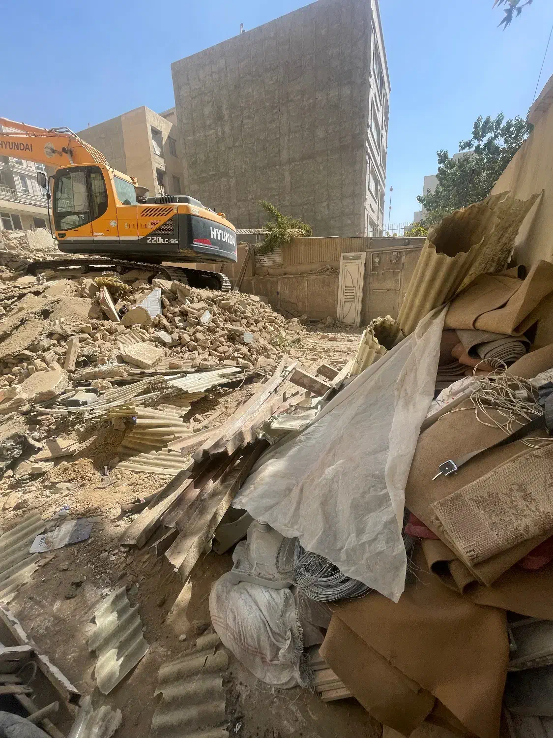 تخریب ساختمان ‌و خرید|خدمات پیشه و مهارت|هشتگرد, هشتگرد قدیم|دیوار