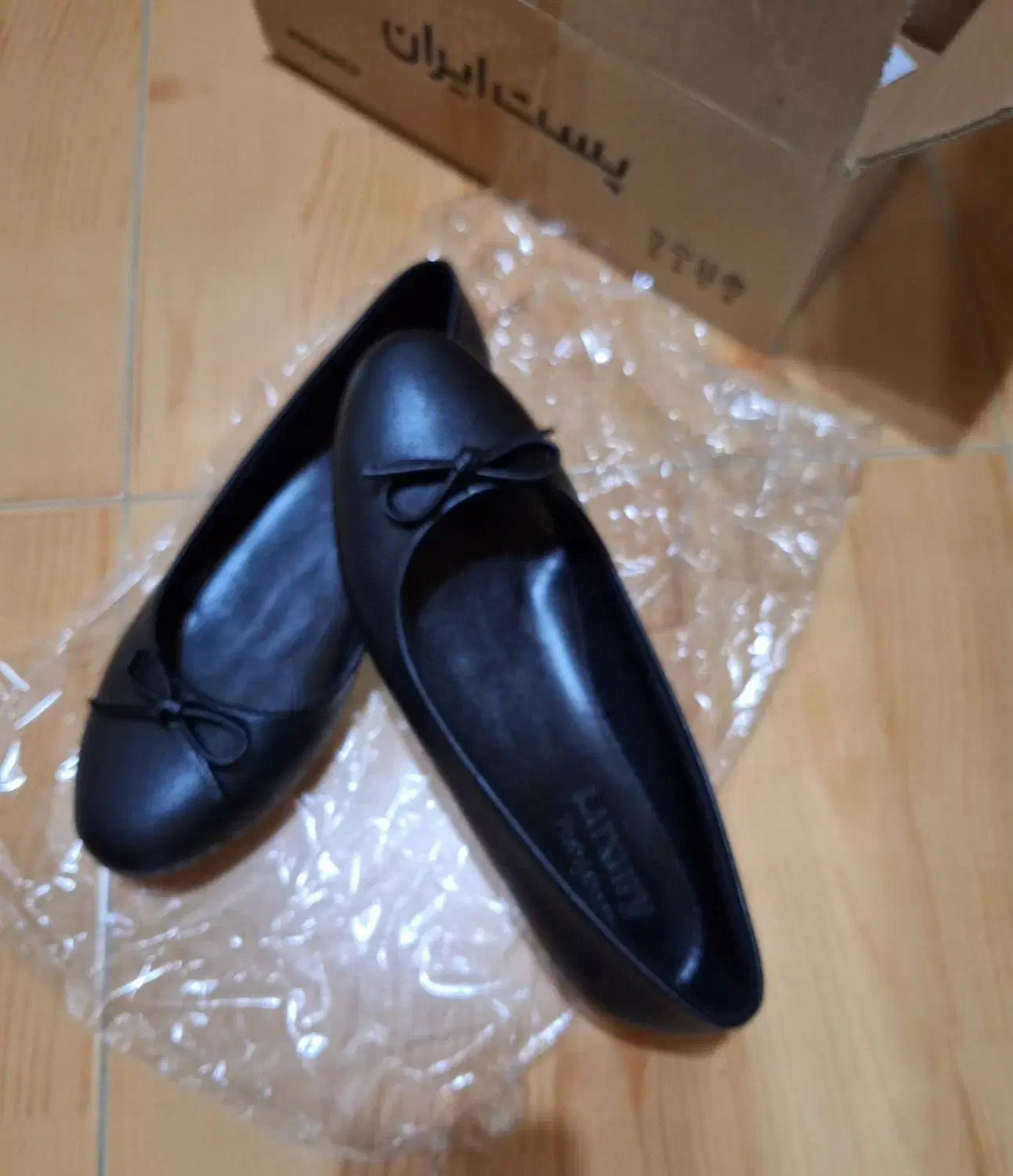 کفش مشکی تخت|کیف، کفش، کمربند|سرخرود, |دیوار