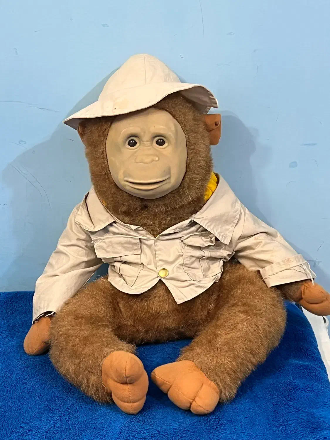 عروسک|اسباب‌بازی بچه|رشت, گلسار|دیوار