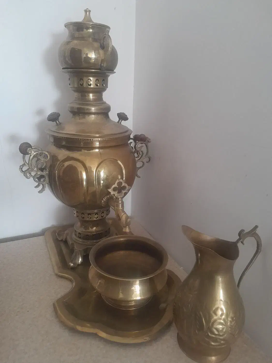 سماور زغالی برنج|کلکسیون اشیاء عتیقه|بروجرد, |دیوار