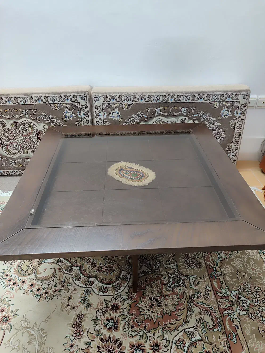 میز جلو مبلی مربع|مبلمان خانگی و میز عسلی|سبزوار, امیر کبیر|دیوار