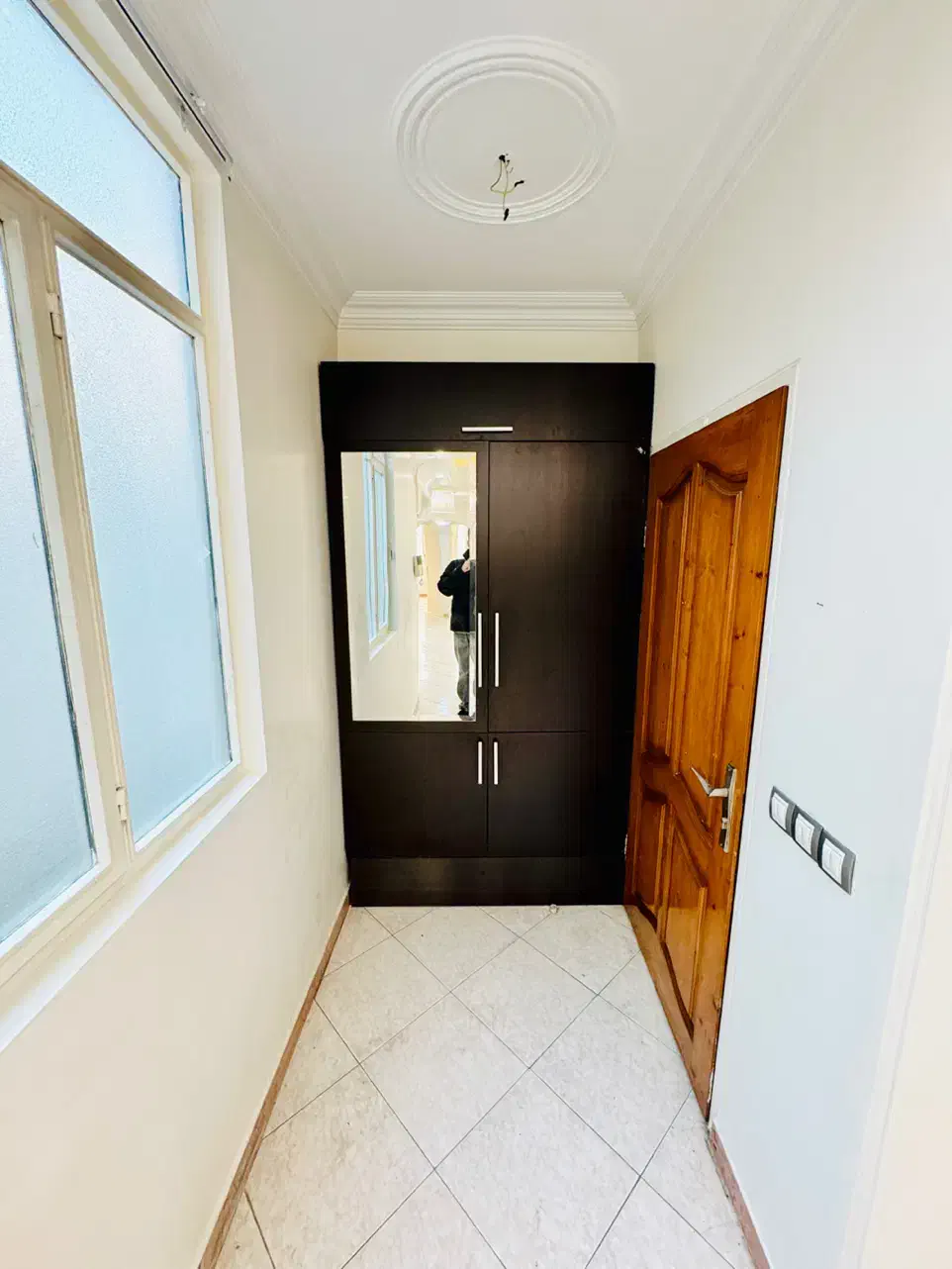 75متر * 2خواب *رو به آفتاب *خوش نقشه *تبدیل تا رهن