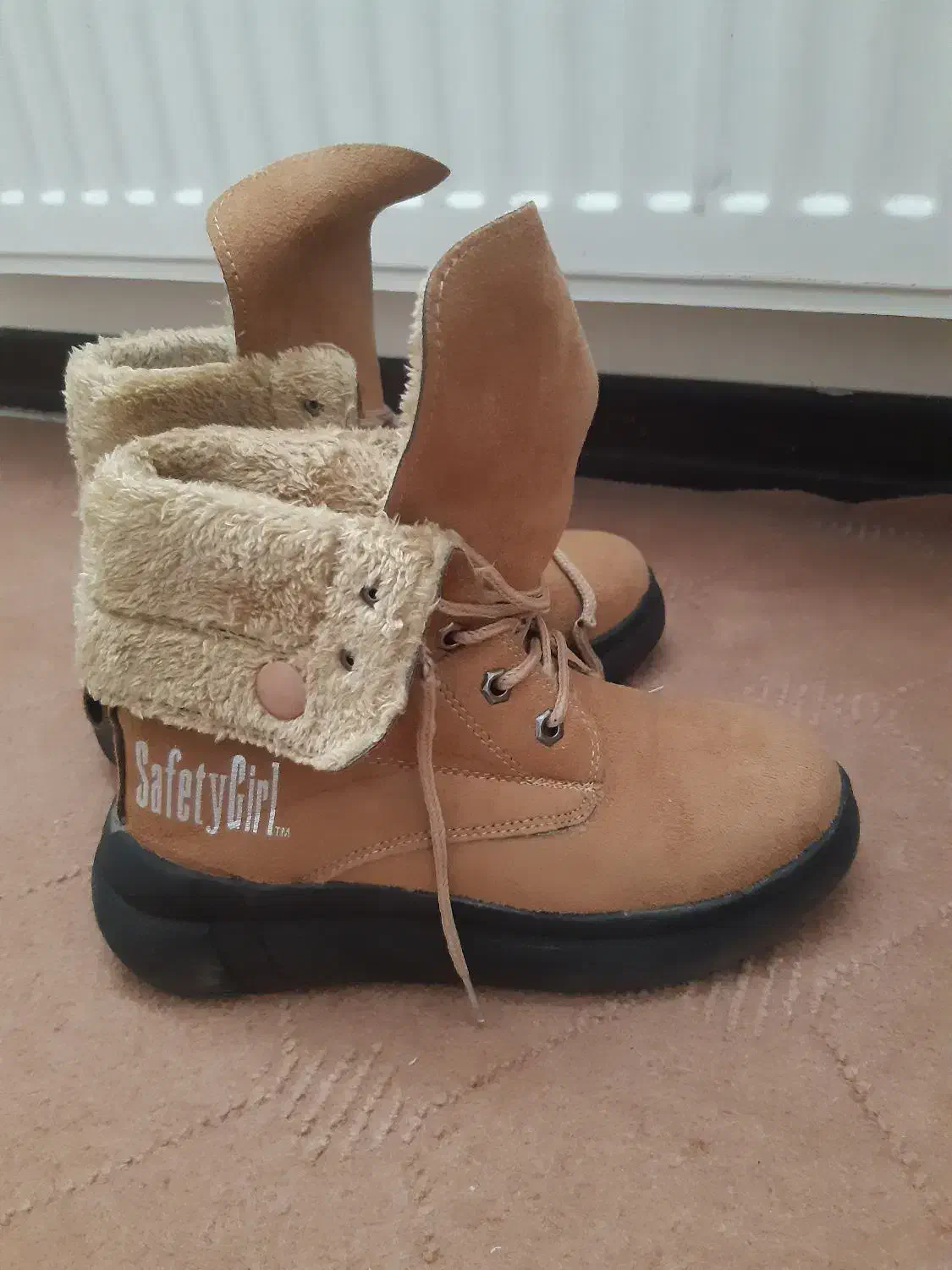 چکمه (نیم بوت) چرمی زنانه|کیف، کفش، کمربند|شاهین‌شهر, مسکن مهر|دیوار