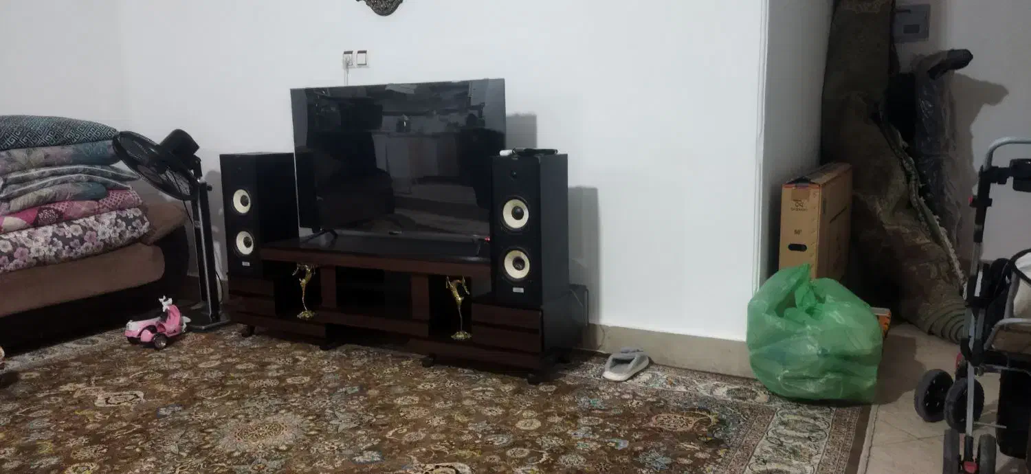 تلوزیون 43اینچ سالم صفحه شکسته اندروید|تلویزیون و پروژکتور|ساوه, |دیوار