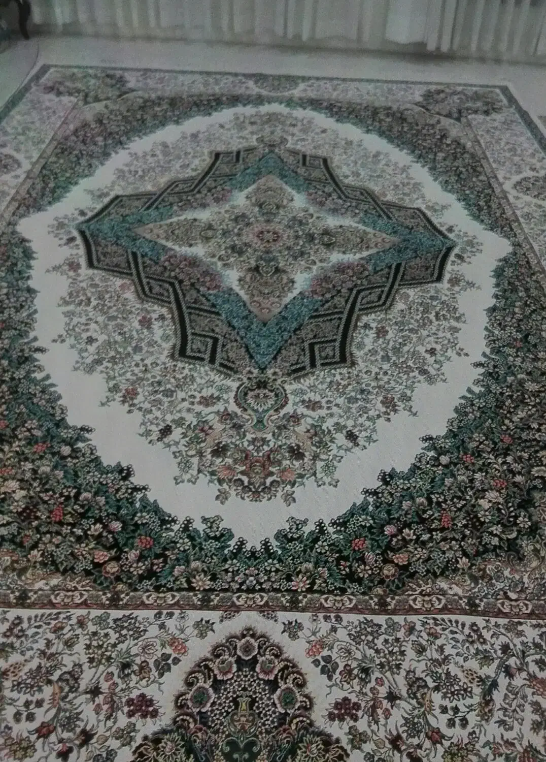 قالی ۱۲ متری|فرش|مشهد, عبادی|دیوار