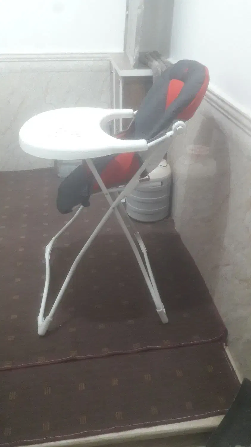 صندلی کودک|تخت و صندلی بچه|رباط‌کریم, الارد|دیوار