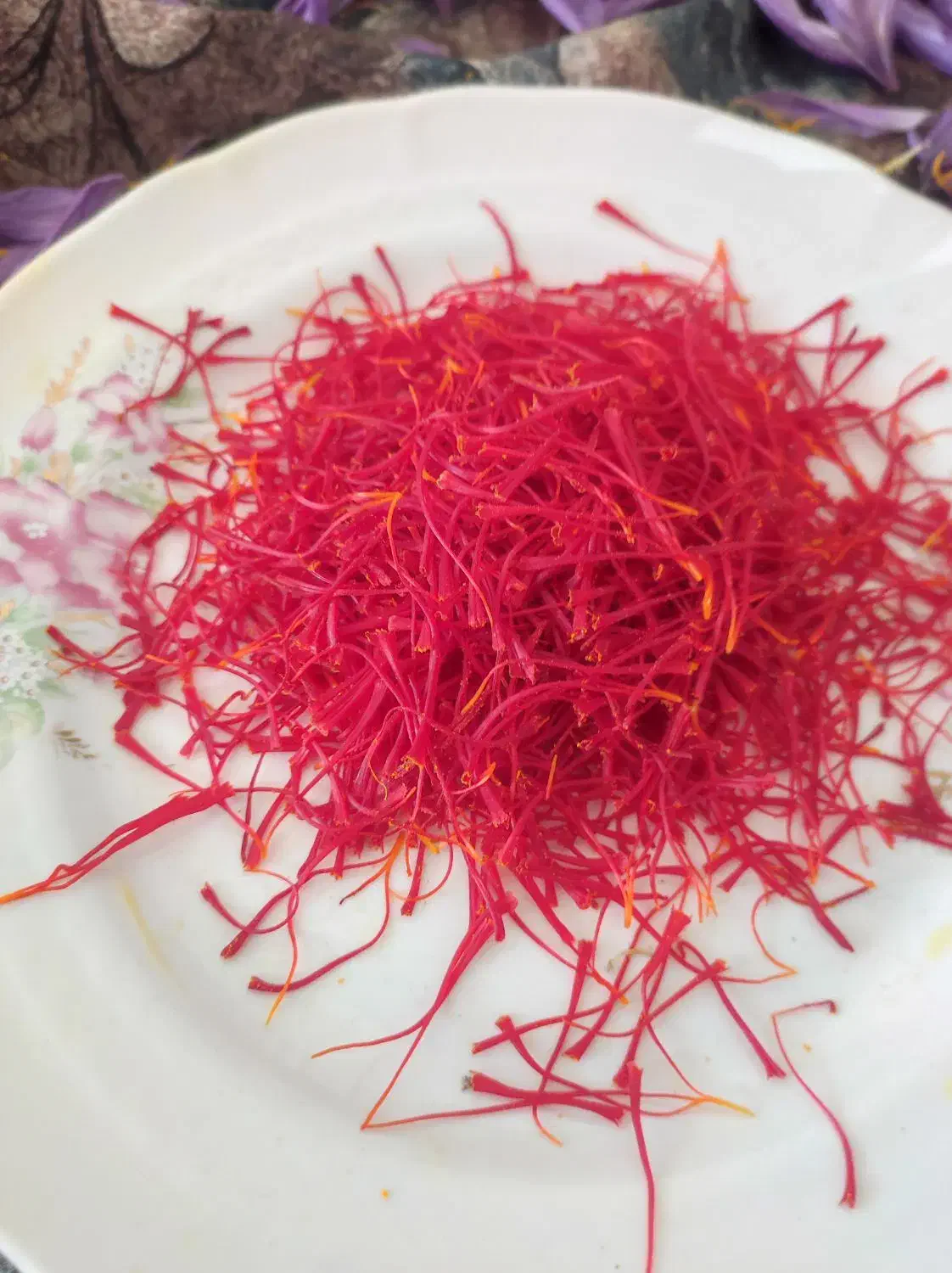 گل تازه ی زعفران1404|خوردنی و آشامیدنی|تهران, آشتیانی|دیوار