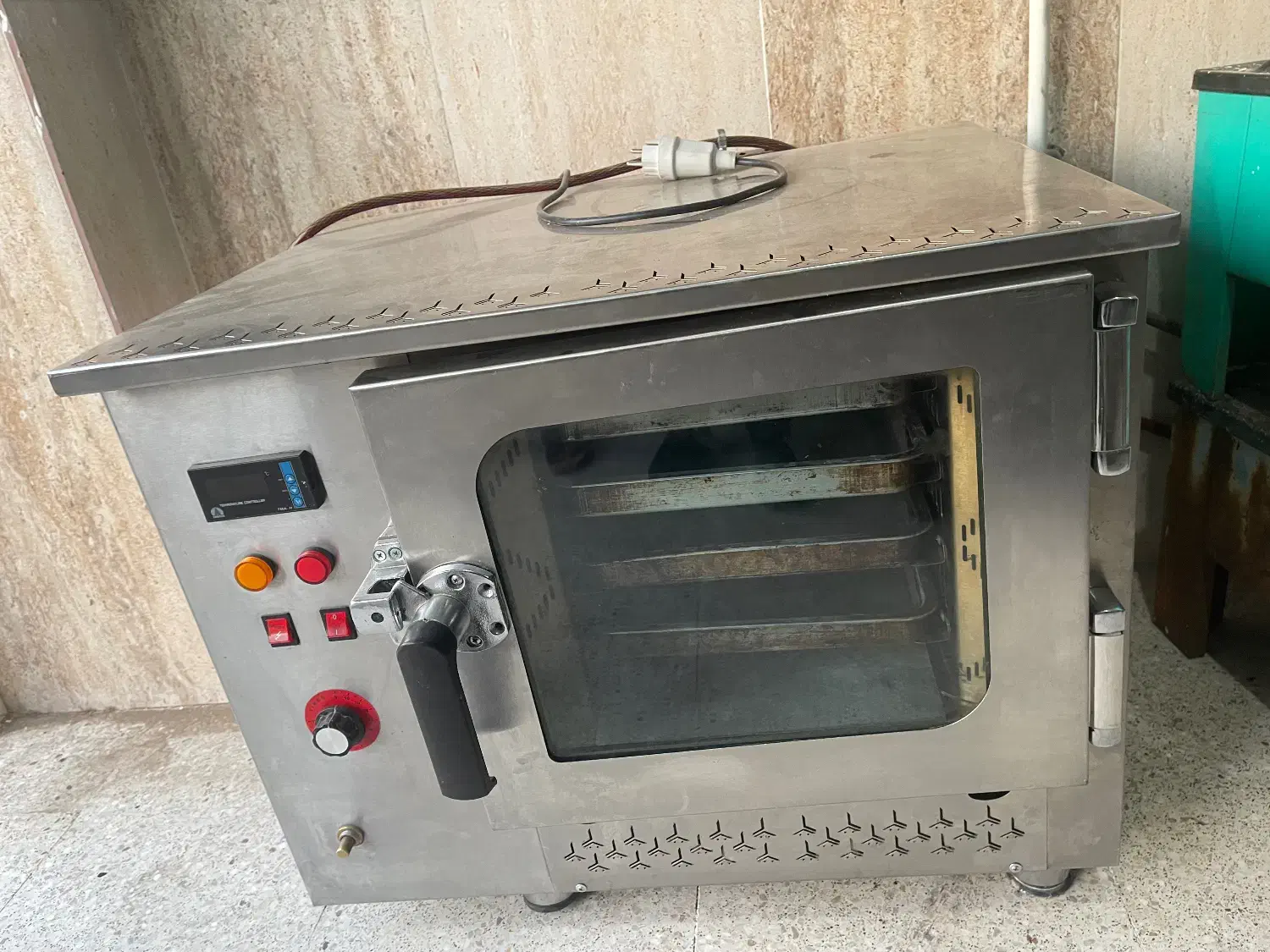 فر ۴ سینی برقی گازی و میکسر ۲۰ کیلویی|کافیشاپ و رستوران|زرند, |دیوار