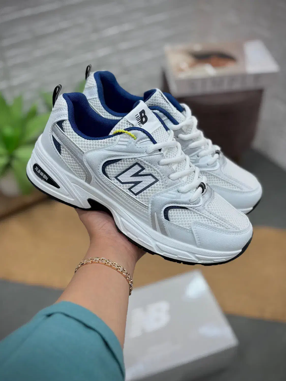 دستیار ادمین خانم|استخدام هنری و رسانه|آبادان, |دیوار