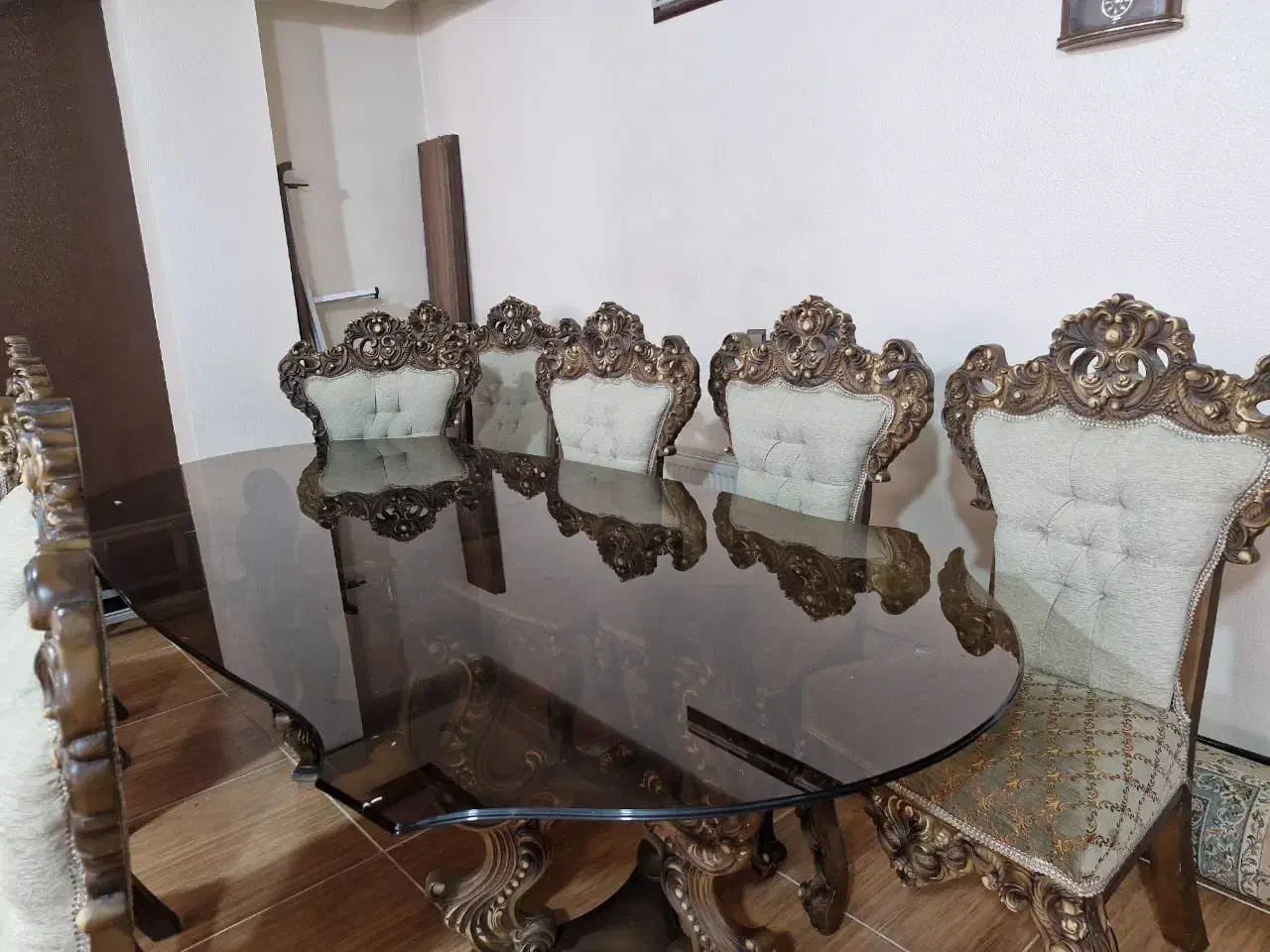 میز نهار خوری|میز و صندلی غذاخوری|اصفهان, جلفا|دیوار