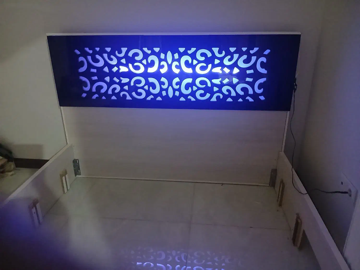 سرویس تخت ومیزارایش وکمدلباس|تخت و سرویس خواب|قم, بکایی|دیوار