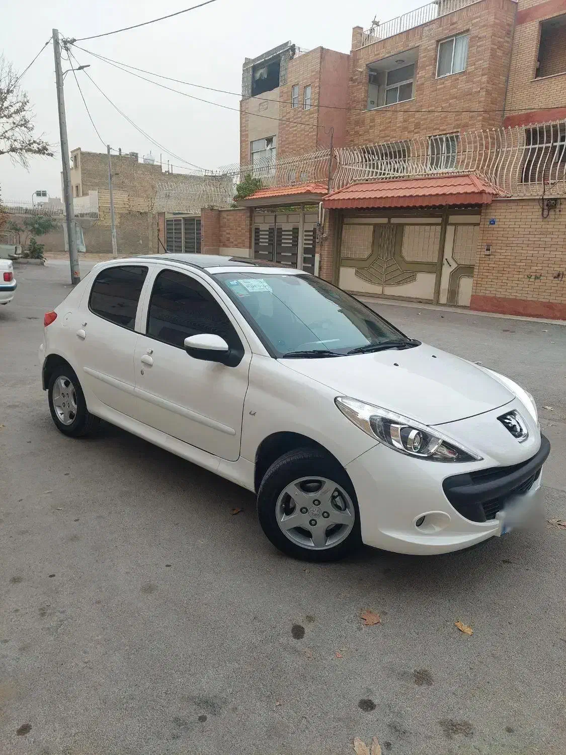 معاوضه ۲۰۷ با ساینا،کوییک،تیبا|خودرو سواری و وانت|اصفهان, مشکین|دیوار