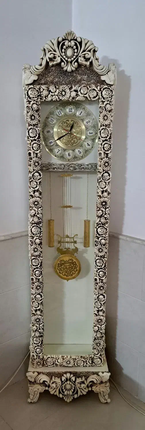 بوفه و ساعت ایستاده|بوفه، ویترین، کنسول|زرندیه, |دیوار