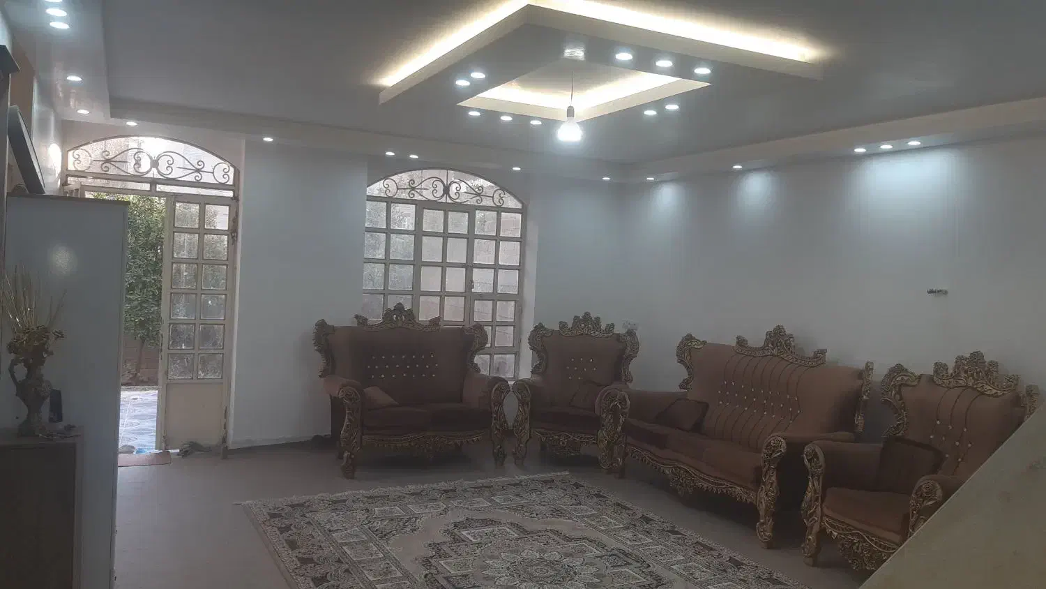 رهن خانه ویلایی تک|اجارهٔ خانه و ویلا|فیروزآباد (فارس), |دیوار