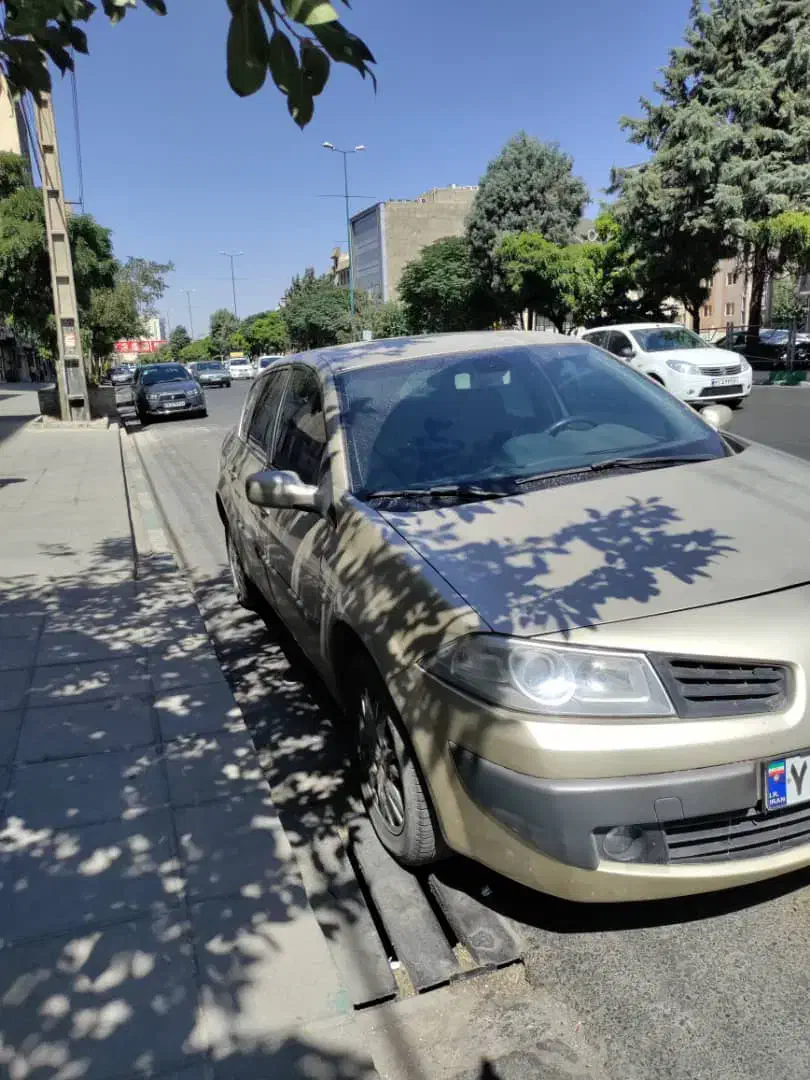 مگان ۲۰۰۰ سی سی دنده اتومات|خودرو سواری و وانت|کرج, کوی کارمندان جنوبی|دیوار