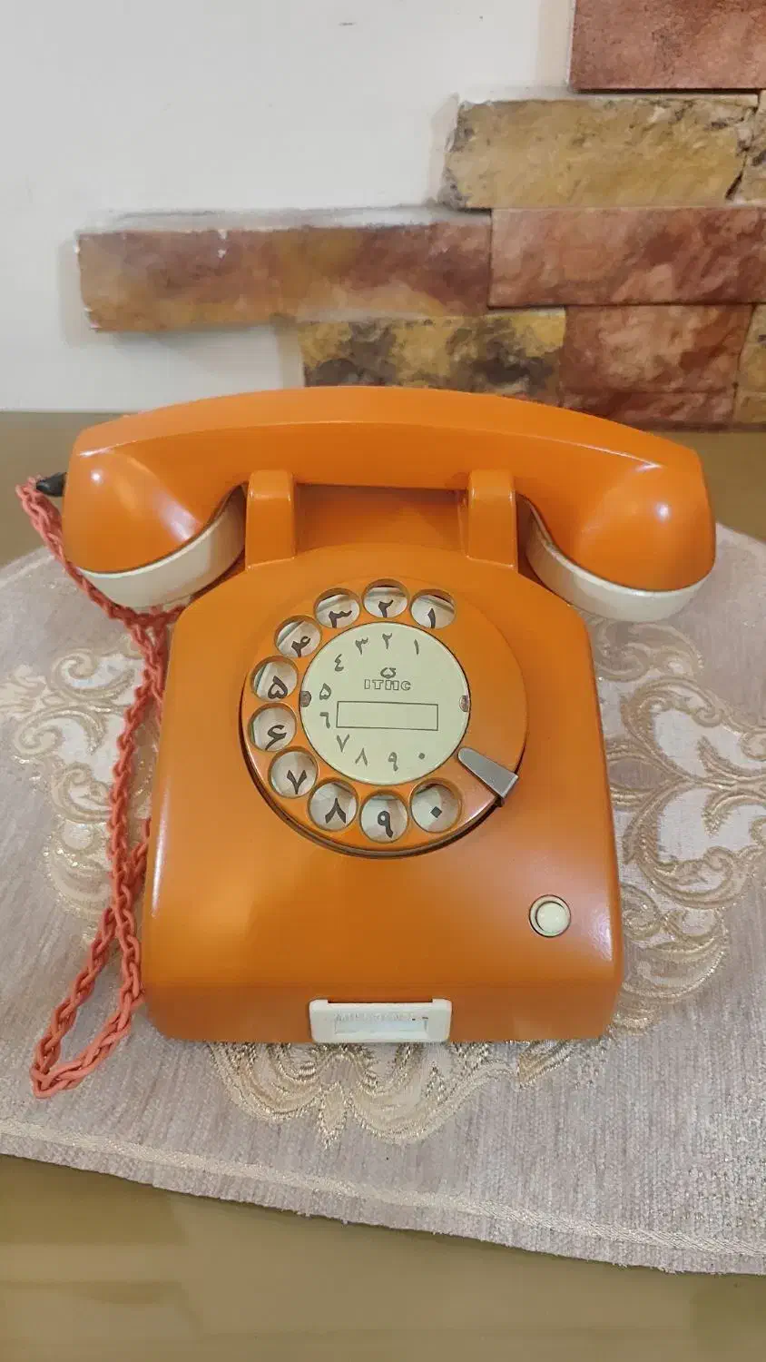 تلفن نارنجی نوستالژی|کلکسیون اشیاء عتیقه|تهران, لاله زار|دیوار