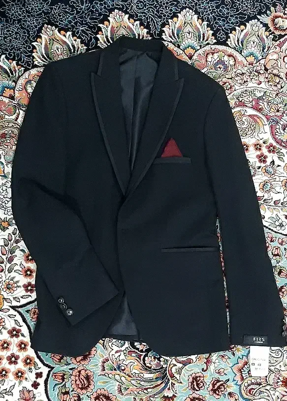 کت وشلوار مردونه|لباس|رباط‌کریم, رباط‌کریم|دیوار