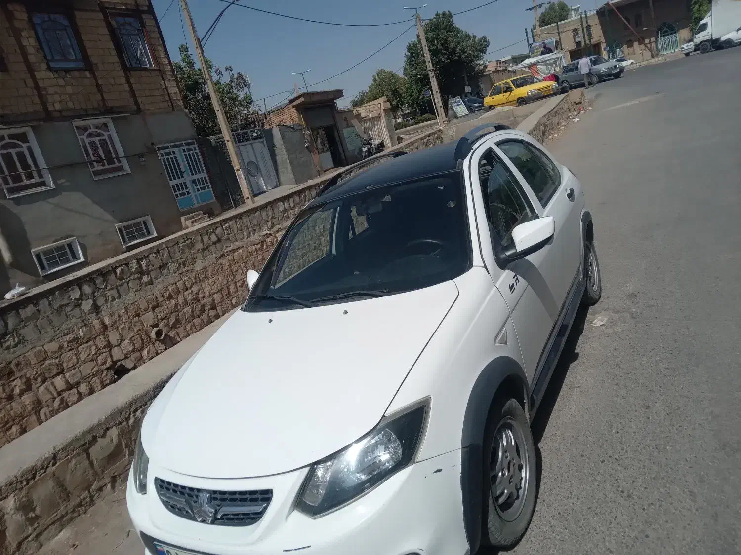 خودرو کوئیک آر سفید مشکی|خودرو سواری و وانت|تهران, خانی‌آباد|دیوار