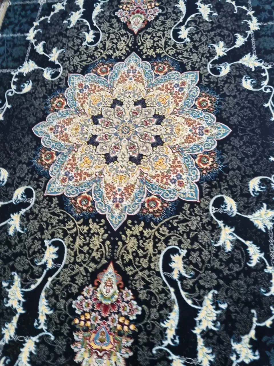 ۳تخته فرش ۶ متری سورمه ای ۷۰۰ شانه اصل تراکم ۲۵۵۰|فرش|نظرآباد, رسالت|دیوار
