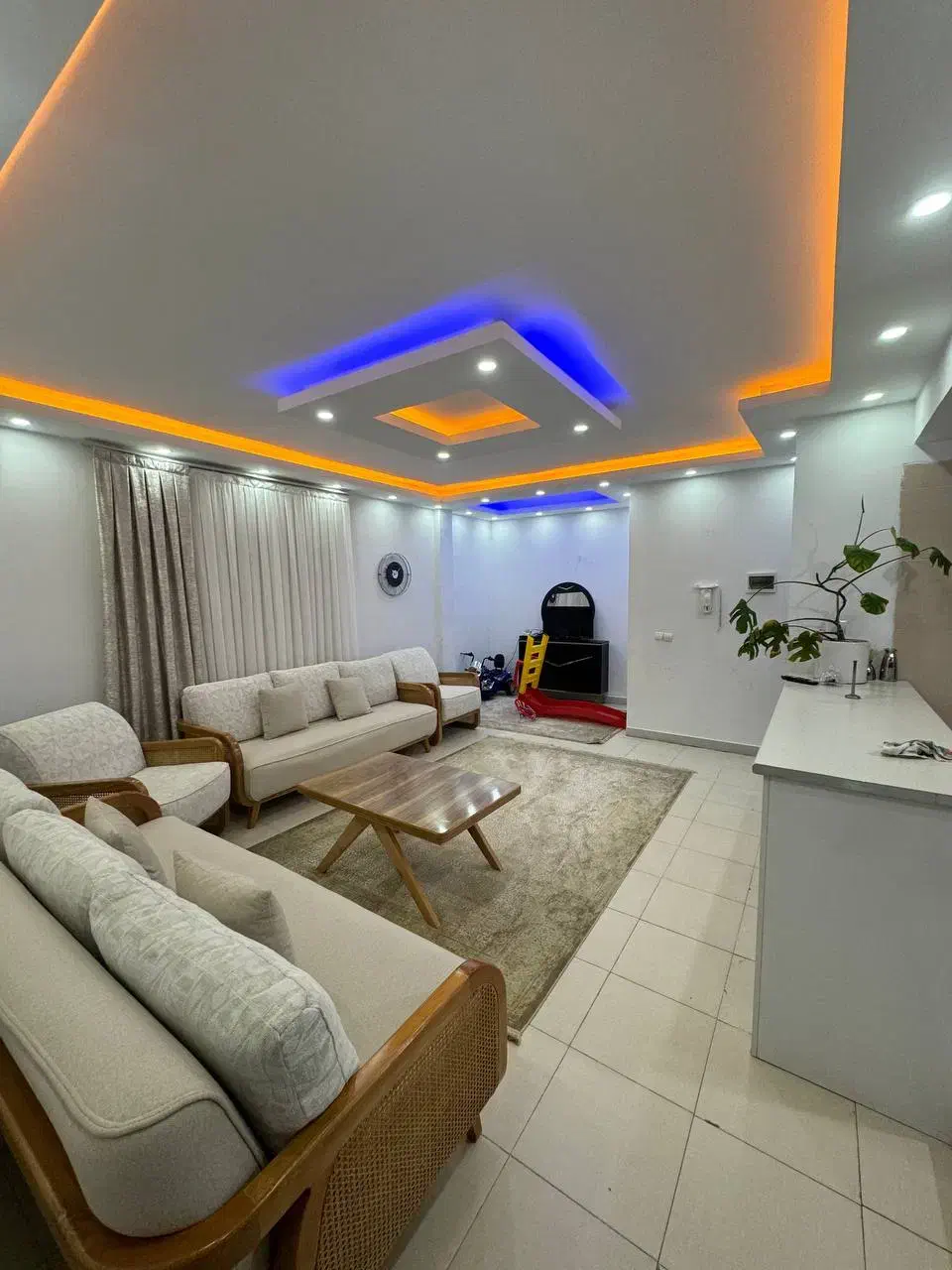 مسکن مهر/شهرک ابریشم/پاسارگاد۸۲متری (املاک برتر)|فروش آپارتمان|کرج, کیانمهر|دیوار