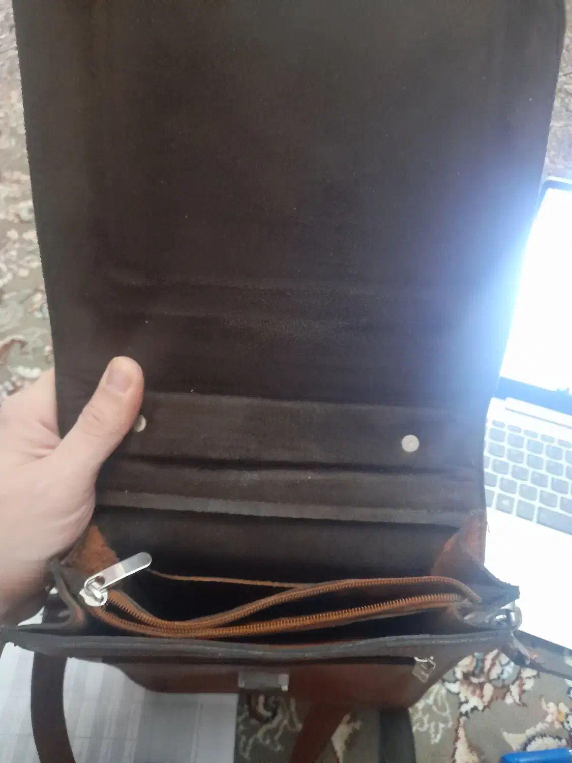 کیف|کیف، کفش، کمربند|اردبیل, |دیوار