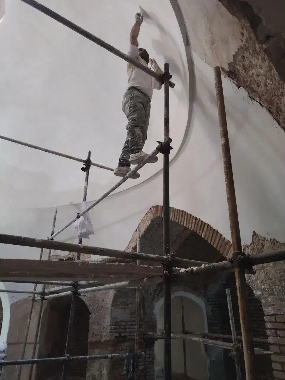 شاگرد گچ کاری|استخدام معماری، عمران و ساختمانی|قزوین, |دیوار