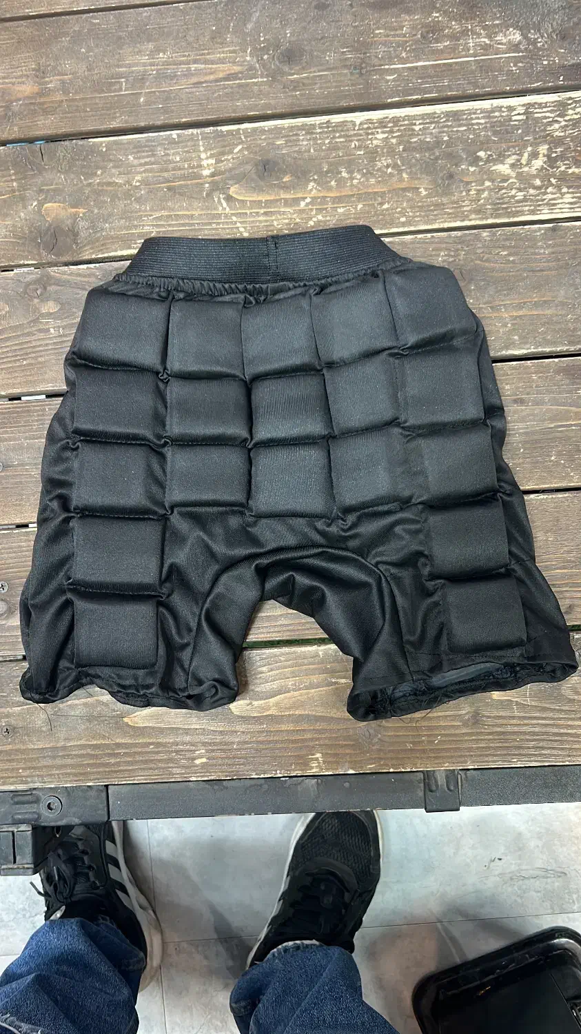 چرخ کار دوزنده خیاط در کارگاه کار در منزل نداریم|استخدام صنعتی، فنی، مهندسی|اصفهان, شمس آباد|دیوار