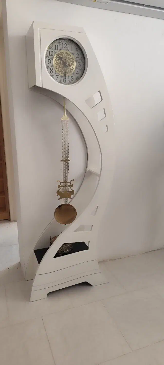 ساعت ایستاده|ساعت دیواری و تزئینی|پرند, فاز ۶|دیوار