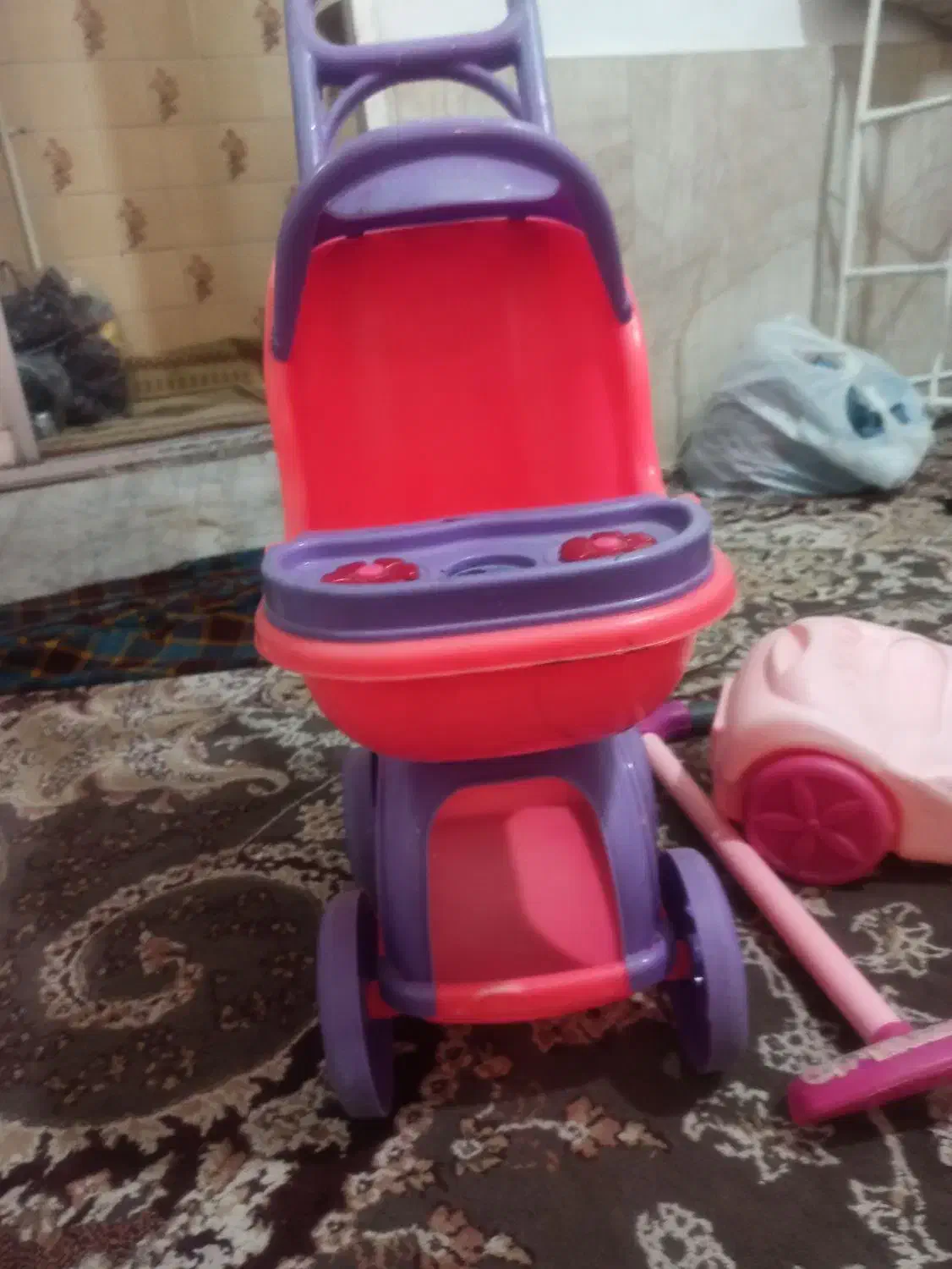 اسباب بازی کالسکه و جاروبرقی|اسباب‌‌بازی|سبزوار, مدرس|دیوار