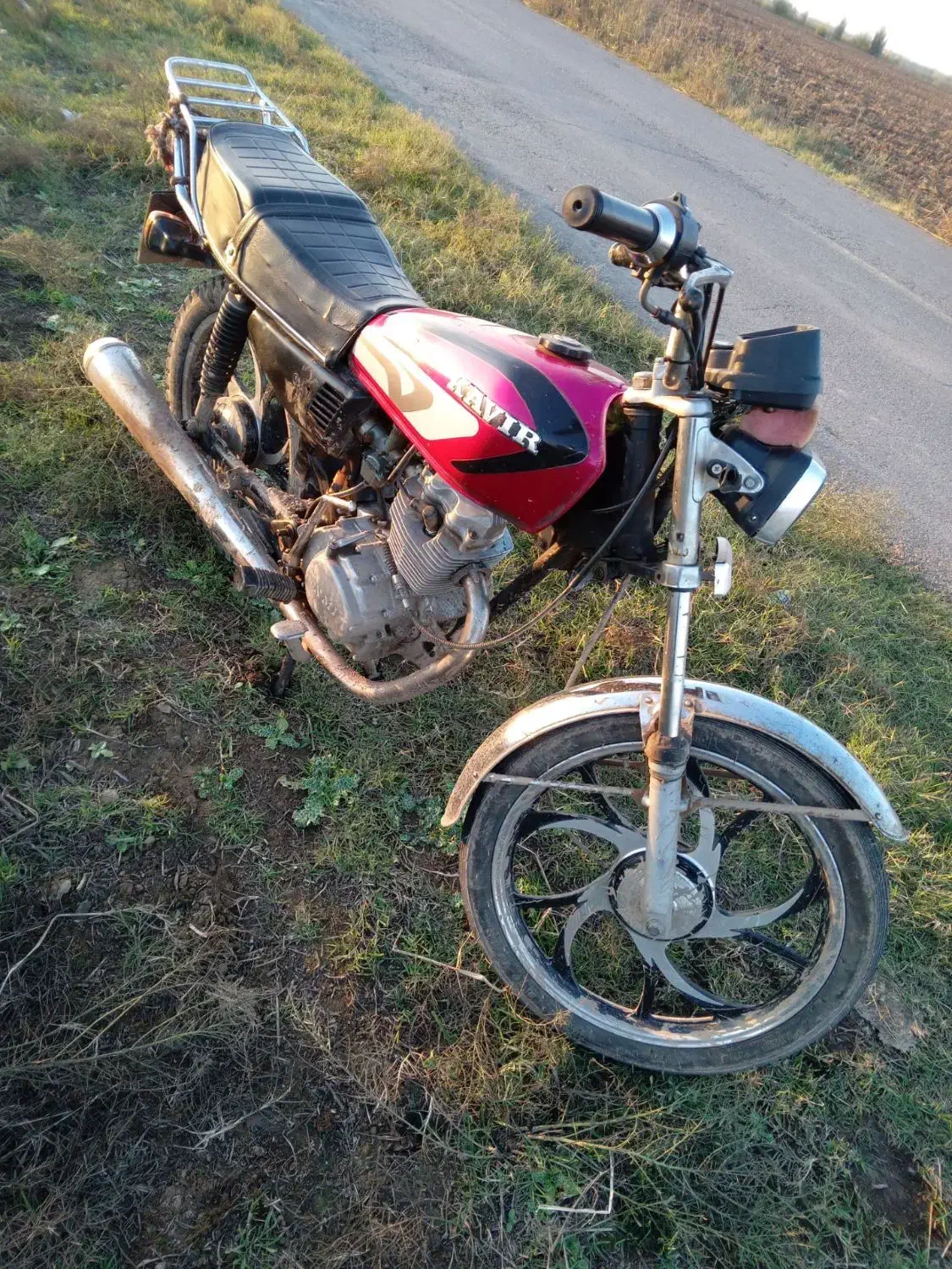 موتور ۱۲۵ کویر|موتورسیکلت|سنگدوین, |دیوار