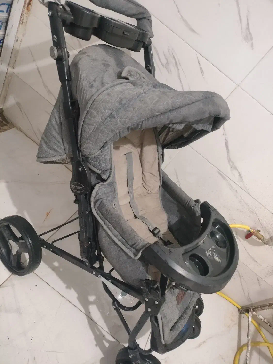 کالسکه ،کریر، روروئک|کالسکه و لوازم جانبی|رباط‌کریم, رباط‌کریم|دیوار