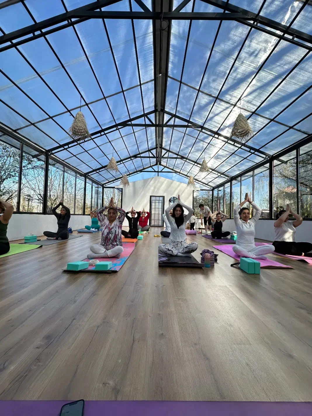 باغ هیچ خانه( یوگا، تی ار ایکس و فرم دهی بدن)|خدمات آموزشی|پیربازار, |دیوار