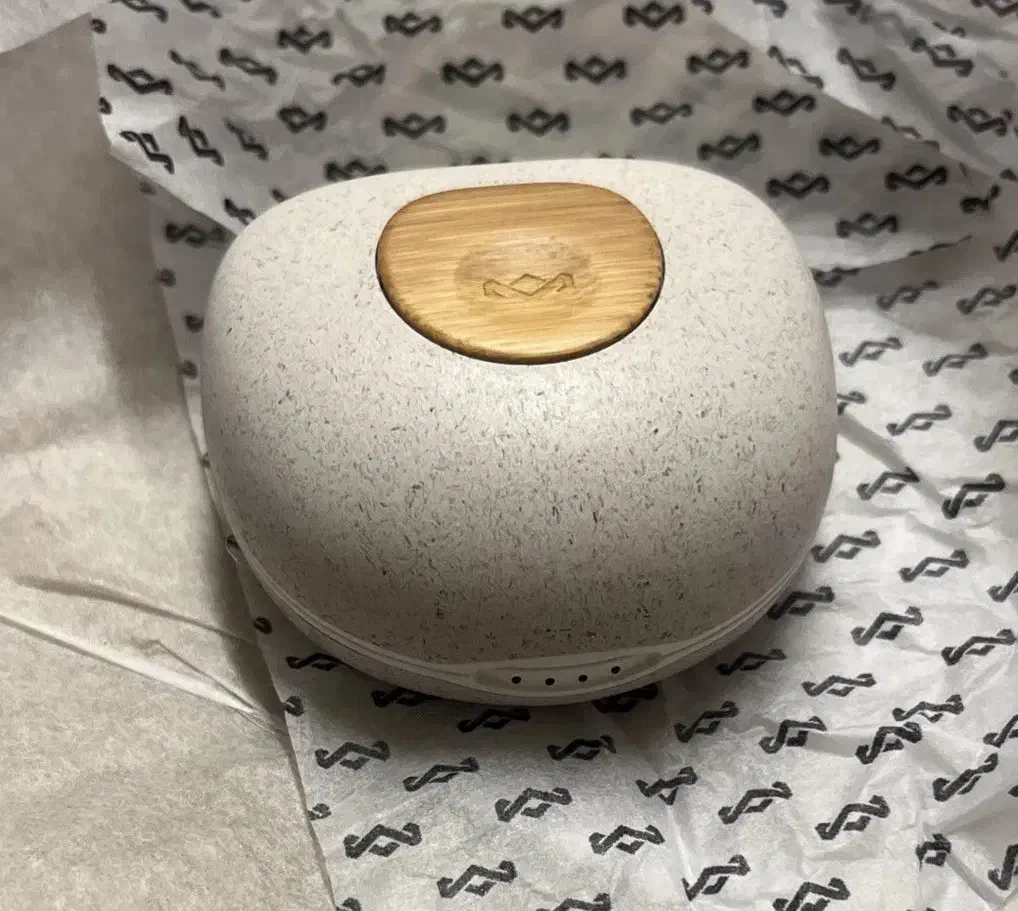 ایرپاد پرو champion هشت ساعت بدون قطعی|لوازم جانبی موبایل و تبلت|کاشان, فاز ۱ ناجی آباد|دیوار