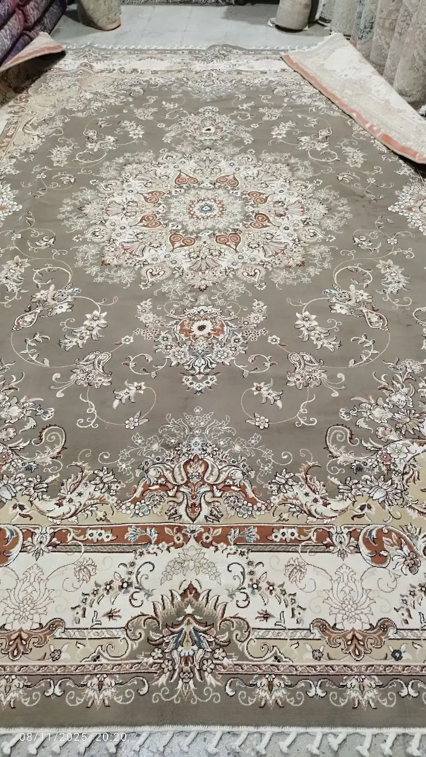 یک تخته ۱۲ متری نسکافه ای|فرش|پاکدشت, حصار امیر|دیوار