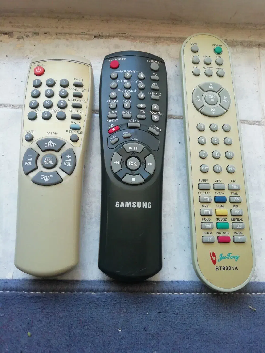 کنترل تلویزیون ال جی، سامسونگ قدیمی|تلویزیون و پروژکتور|تبریز, |دیوار