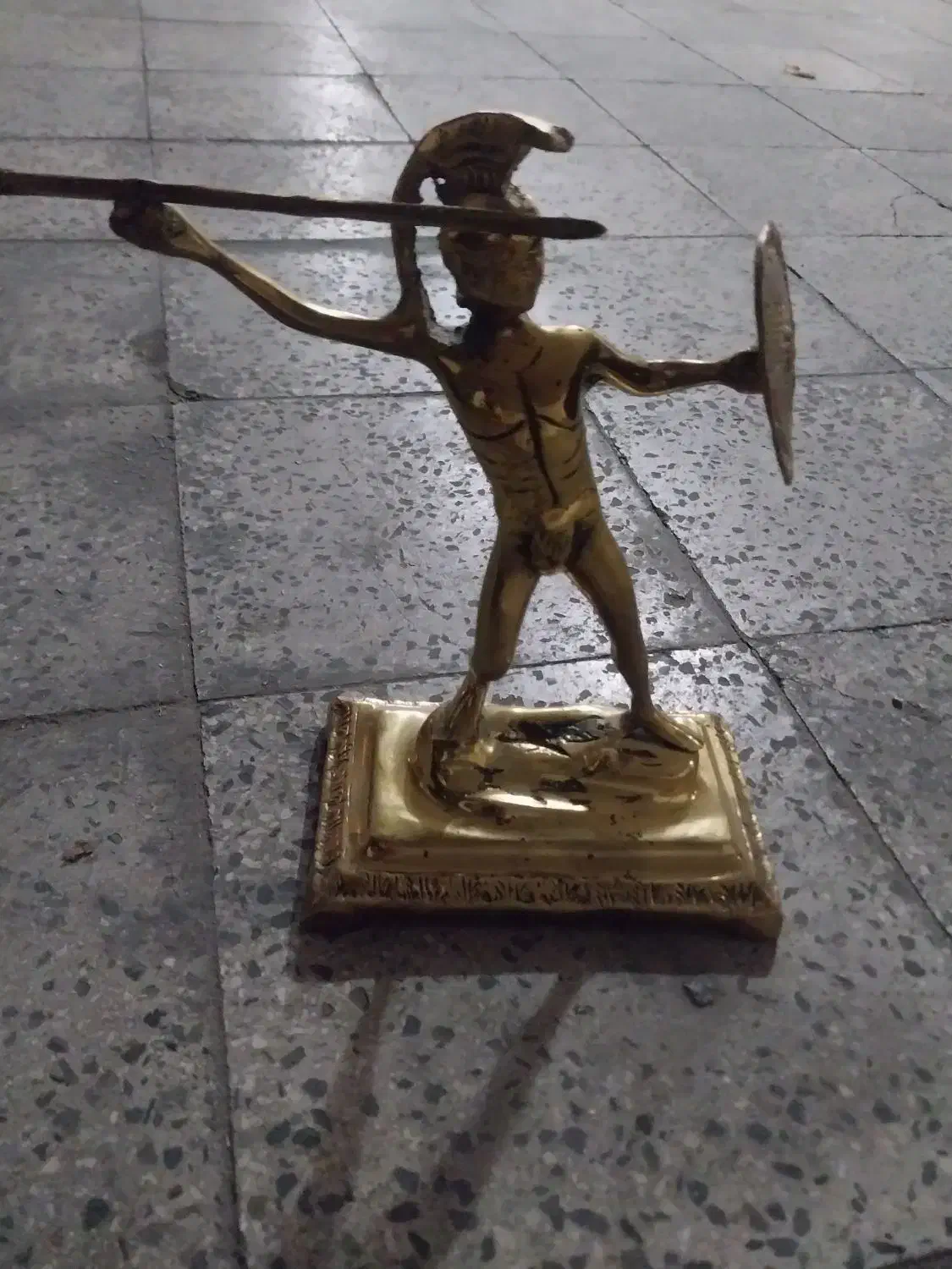 مجسمه برنز|مجسمه، تندیس، ماکت|پردیس, فاز ۸|دیوار