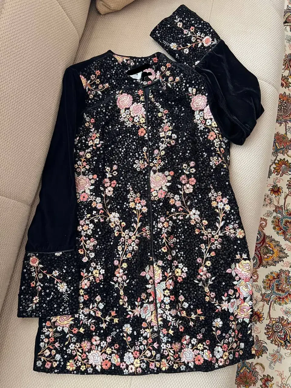 مانتو مجلسی سوزندوزی|لباس|فردوس (خراسان), |دیوار