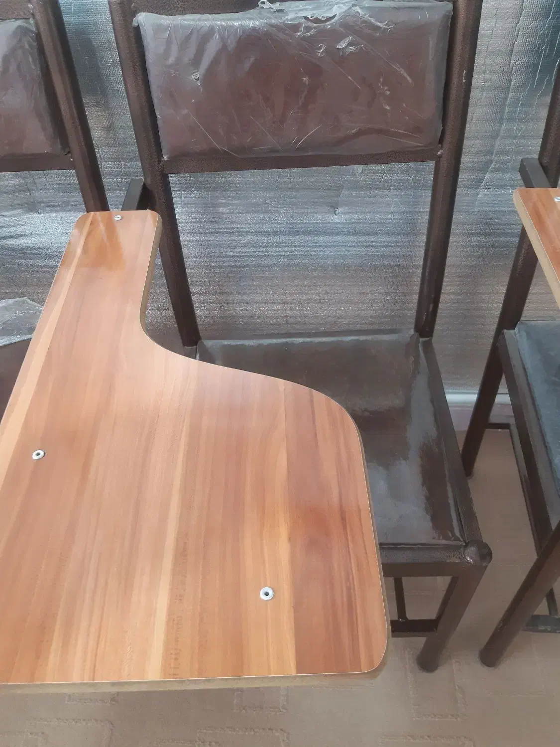 فروش صندلی دانش اموزی نو|صندلی و نیمکت|شیروان (خراسان), |دیوار