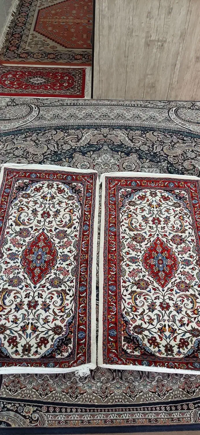 قالی دستباف ده گره بیست گره نقشه شاه عباسی۱۶۰رج|فرش|اراک, |دیوار