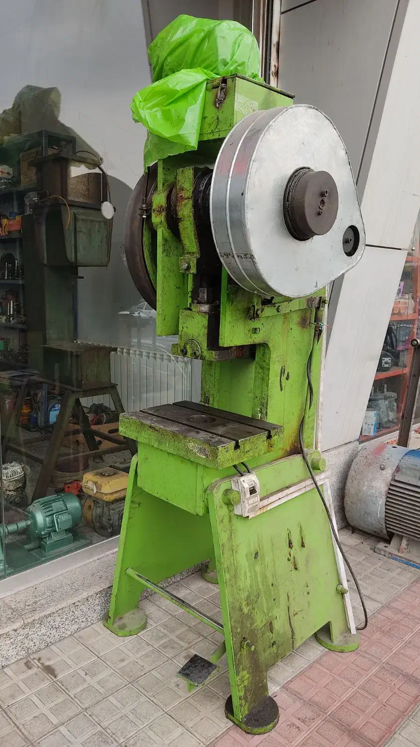 پرس۳۵ تن تیزکن برش المیون دینام حدیده اره قیچی|ماشین‌آلات صنعتی|تبریز, |دیوار