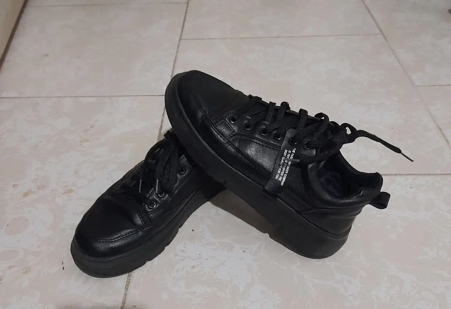 کتونی درحدنو سایز۳۷|کیف، کفش، کمربند|هشتگرد, شهرک آفتاب|دیوار